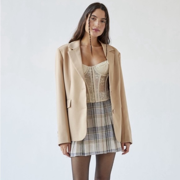 Urban Outfitters Jules Slouchy Suiting Blazer NWT Size Large - Picture 1 of 11